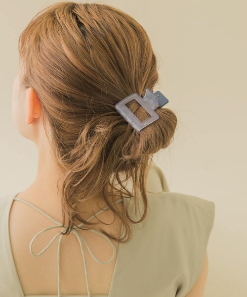 SMELLY（スメリー）の「スクエアマットカラーバンス（バレッタ/ヘアクリップ・レディース・BEG/BLU・-）」の17枚目の写真