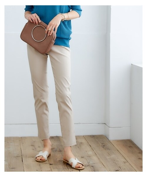 nissen（ニッセン）の「【接触冷感】ひんやりレギンススキニーパンツ（９分丈）（パンツ・レディース・黒/ライトベージュ/アイスグレー/杢サックス/杢ネイビー/ヒッコリーストライプ/シトラスイエロー/ベージュ/サックスブルー/カーキ/ダスティーミント/ネイビー/ラベンダー/シルバーグレー/ギンガムチェック/グレンチェック/コードレーン・S/M/L/LL）」の8枚目の写真