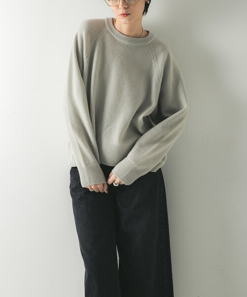 URBAN RESEARCH（アーバンリサーチ）の「カシミヤ強縮クルーネックニット（ニット/セーター・レディース・BEIGE/LIGHT GRAY/TOP GRAY/RED・FREE）」の6枚目の写真