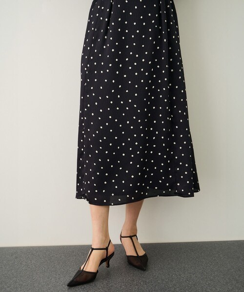 ROPE'（ロペ）の「ドットプリントウエストベルトワンピース（ワンピース・レディース・キナリ/ネイビー/ベージュ・36/38）」の20枚目の写真