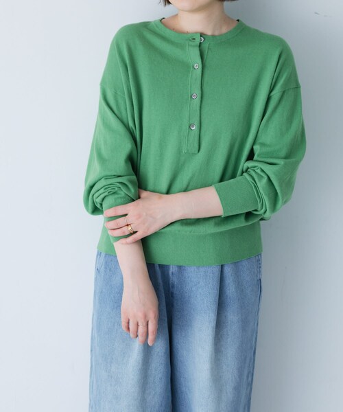 かぐれ（カグレ）の「コットンカシミヤヘンリーネックニット（ニット/セーター・レディース・YELLOW/GREEN/BLACK・Free）」の7枚目の写真