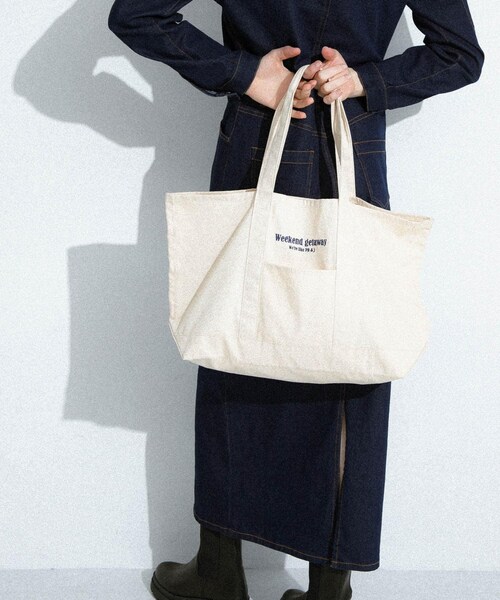 URBAN RESEARCH Sonny Label（アーバンリサーチサニーレーベル）の「WEEKEND GETAWAY TOTEBAG（トートバッグ・レディース・オフ/レッドブラウン/ネイビー・One）」の7枚目の写真