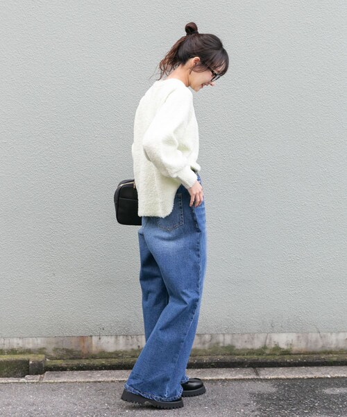 ITEMS URBANRESEARCH（アイテムズ アーバンリサーチ）の「ベルト付ワイドデニム（デニムパンツ・レディース・BLU/BLK・S/M）」の22枚目の写真