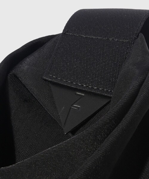 ADAM ET ROPE'（アダムエロペ）の「【NL/ニール】Roy（ショルダーバッグ・メンズ・ブラック・F）」の9枚目の写真