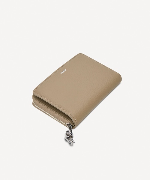 ADAM ET ROPE'（アダムエロペ）の「【公式サイト限定】【VASIC】ROUND