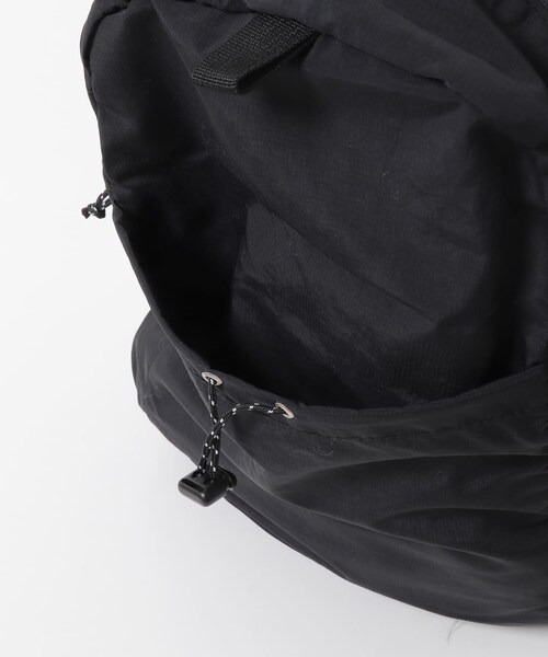 KBF（ケイビーエフ）の「アウトポケットナイロンバックパック（バックパック/リュック・レディース・PINK/BEIGE/BLACK・One）」の13枚目の写真