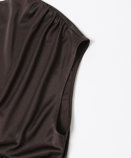 URBAN RESEARCH ROSSO（アーバンリサーチロッソ）の「トリアセ混ドレープネックカットソー（Tシャツ/カットソー・レディース・OFF WHITE/BROWN・Free）」の16枚目の写真