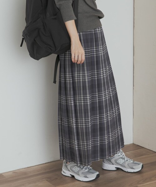URBAN RESEARCH DOORS（アーバンリサーチドアーズ）の「『一部WEB限定カラー』チェックプリーツスカート（スカート・レディース・GRY×BLU/BRN×RED/MUS×NVY/GRN×YEL・S/M）」の15枚目の写真