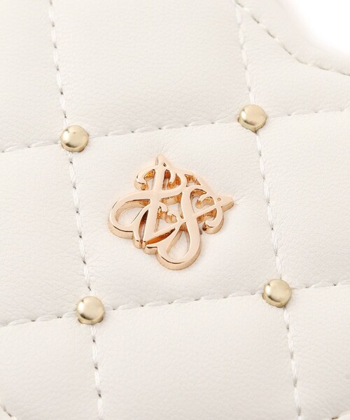 VIS(ビス)の「スタッズキルティングハートポーチチャーム(チャーム・レディース・ブラック/ホワイト/レッド・F)」の11枚目の写真