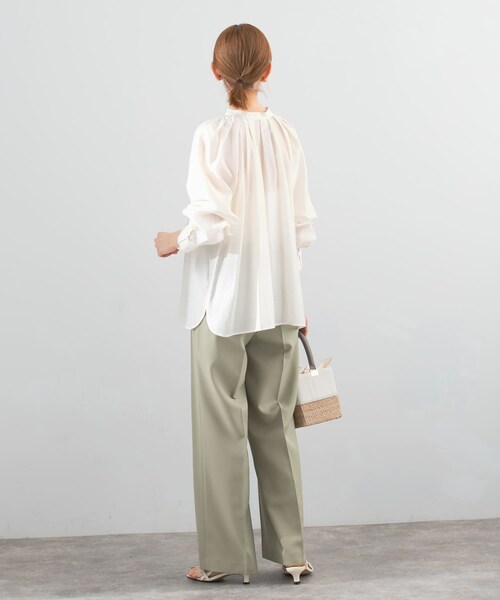 URBAN RESEARCH ROSSO（アーバンリサーチロッソ）の「ランダムタックセミシアーブラウス（シャツ/ブラウス・レディース・off/light pink/charcoal・FREE）」の13枚目の写真