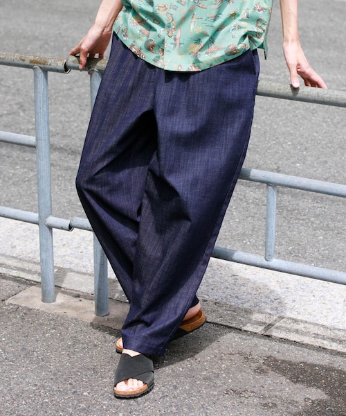URBAN RESEARCH Sonny Label（アーバンリサーチサニーレーベル）の「デニムライクイージーワイドパンツ（デニムパンツ・メンズ・ブルー/ブラック/ブラウン・S/M/L）」の3枚目の写真