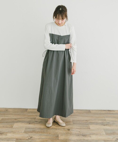 ITEMS URBANRESEARCH（アイテムズ アーバンリサーチ）の「ドッキングナイロンワンピース（ワンピース・レディース・KHK/CHA・FREE）」の5枚目の写真