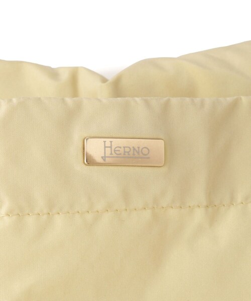 ROPE'(ロペ)の「【WEB限定/一部店舗限定】【HERNO(ヘルノ)】フーデットコート(マウンテンパーカー・レディース・オフホワイト/イエロー・M/S)」の16枚目の写真