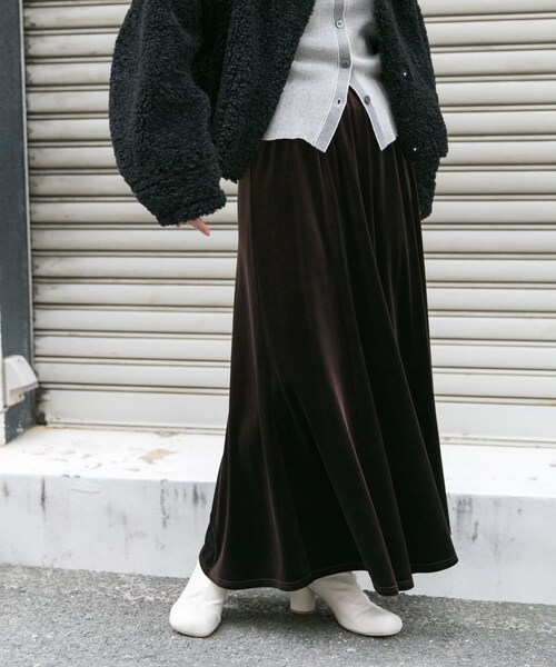KBF（ケイビーエフ）の「セミフレアベロアスカート（スカート・レディース・D.BROWN/BEIGE/BLACK・one）」の18枚目の写真
