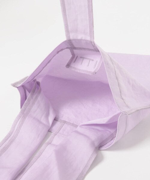 URBAN RESEARCH(アーバンリサーチ)の「ITTI MARY INSIDE OUT TOTE - M(トートバッグ・レディース・MINTGRAY/LAVENDER・0)」の9枚目の写真