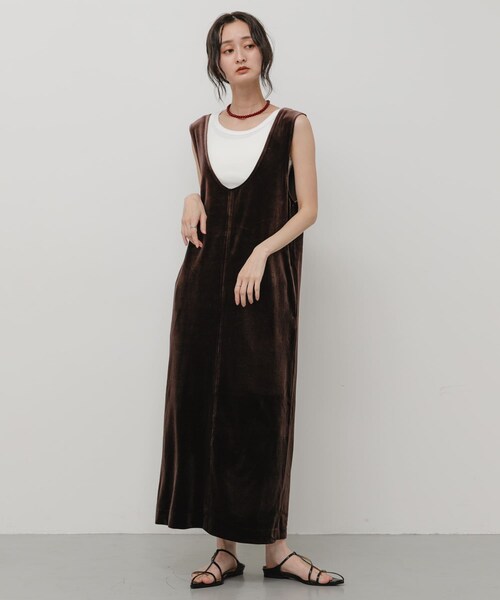 SENSE OF PLACE by URBAN RESEARCH(センスオブプレイスバイアーバンリサーチ)の「Uネックベロアワンピース(ワンピース・レディース・BLACK/BROWN・One/COMPACT)」の22枚目の写真