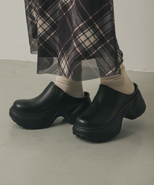 SENSE OF PLACE by URBAN RESEARCH（センスオブプレイスバイアーバンリサーチ）の「ボリュームソールサボサンダル（サンダル・レディース・BLACK/BROWN/CAMEL・S/M/L/XL）」の13枚目の写真