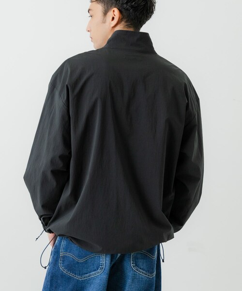 URBAN RESEARCH(アーバンリサーチ)の「NYLON DRY STRETCH JACKET(テーラードジャケット・メンズ・BLACK/BURGUNDY・M/L)」の5枚目の写真