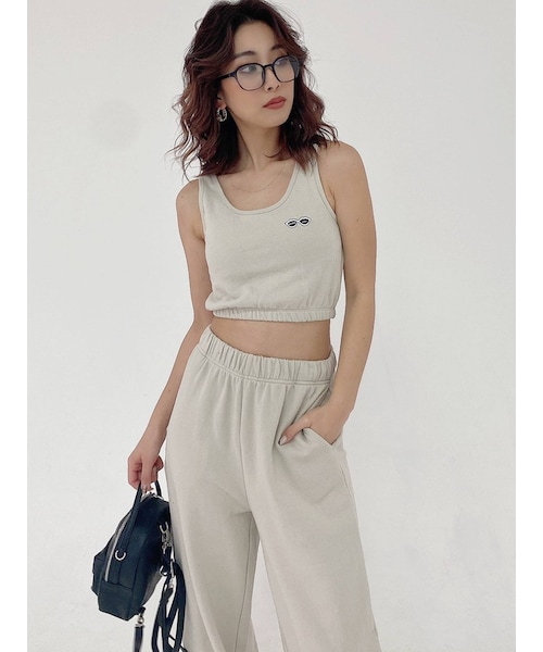 GYDA（ジェイダ）の「【セットアップ着用可】SUNGLASSES PATCHスウェットビスチェ（キャミソール・レディース・ベージュ/アイボリー/ブラック/グリーン・F）」の5枚目の写真