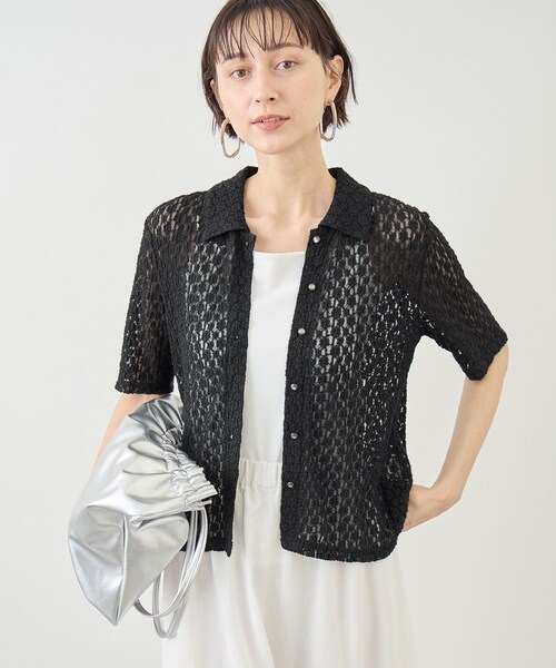 ROPE' PICNIC(ロペピクニック)の「【ちゃんと+かわいい保証】カットレースポロトップス/リンクコーデ(シャツ/ブラウス・レディース・ブラック/ホワイト/サックス・F)」の2枚目の写真