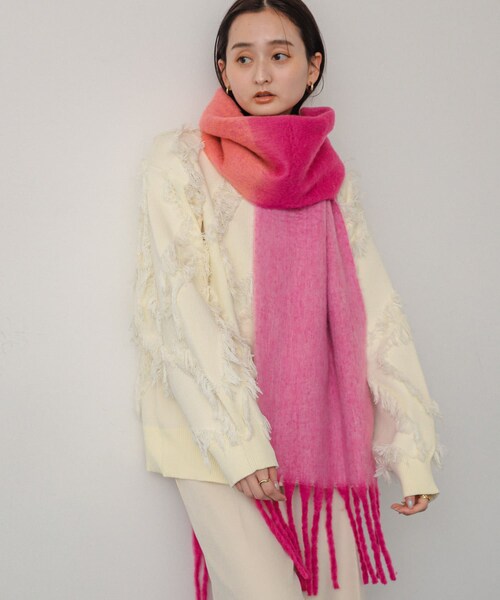 SENSE OF PLACE by URBAN RESEARCH（センスオブプレイスバイアーバンリサーチ）の「『一部WEB限定カラー』パネルボーダーストール（マフラー・レディース・RED/GREEN/YELLOW/ORANGE・one）」の11枚目の写真