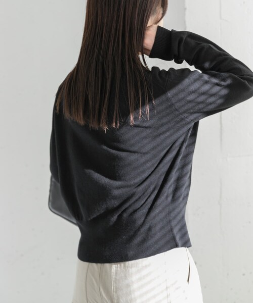 URBAN RESEARCH DOORS(アーバンリサーチドアーズ)の「FORK&SPOON ミラージュクルーネックニットカーディガン(カーディガン/ボレロ・レディース・NAVY/GREEN/BROWN/BLUE/MINT/BLACK・1)」の16枚目の写真