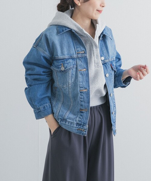 URBAN RESEARCH DOORS（アーバンリサーチドアーズ）の「LEVI’S　90S トラッカー（デニムジャケット・レディース・ライトブルー/ブラック・S）」の15枚目の写真