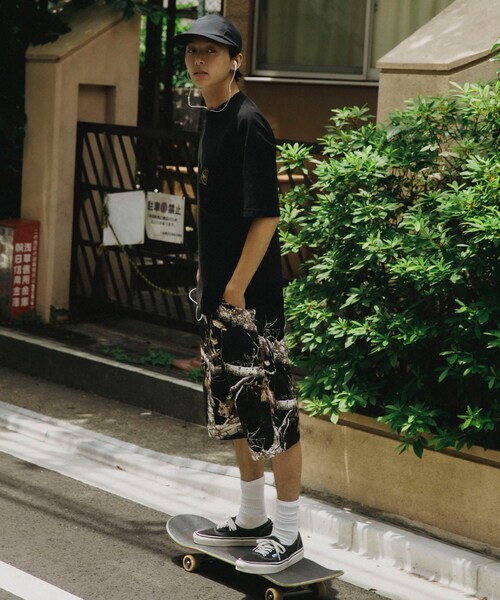 URBAN RESEARCH(アーバンリサーチ)の「LQQK Studio SMILEY LOGO POCKET TEE(Tシャツ/カットソー・メンズ・BLACK・M/L/XL)」の5枚目の写真