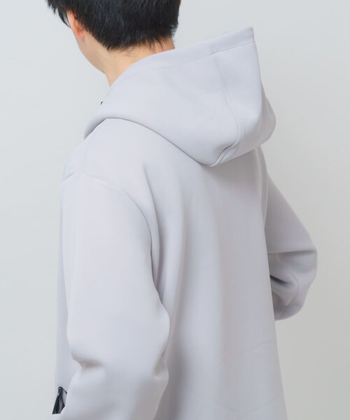 ITEMS URBANRESEARCH(アイテムズ アーバンリサーチ)の「調温機能ストレッチダンボールパーカー(楽着シリーズ)(パーカー・メンズ・BLK/GRY/NVY・M/L)」の16枚目の写真