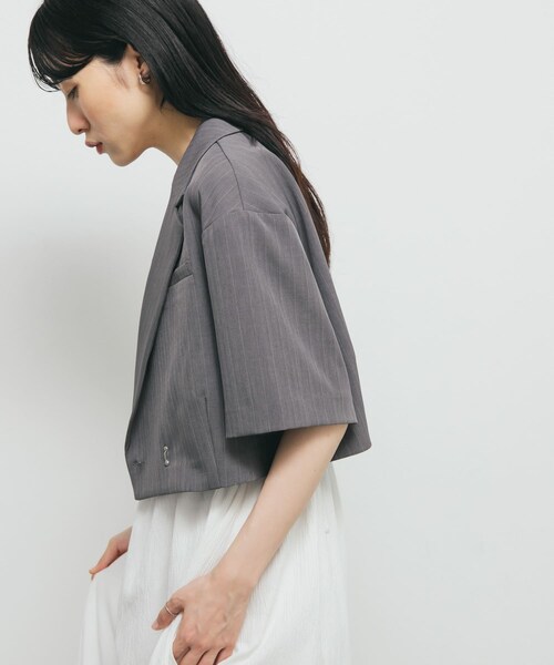 KBF（ケイビーエフ）の「ストライプショートジャケット（テーラードジャケット・レディース・IVORY/CHARCOAL・one）」の14枚目の写真