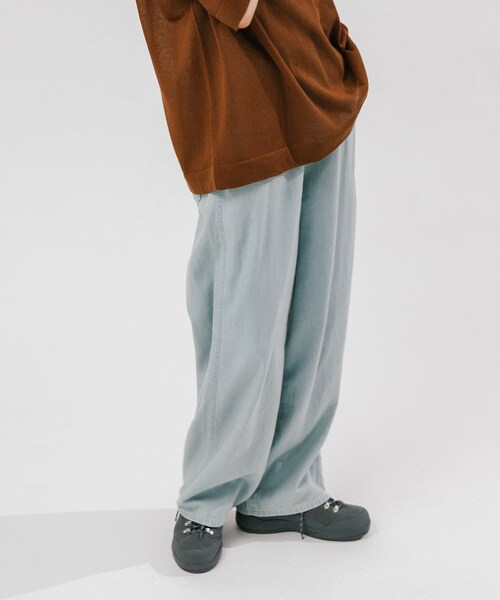 EKAL(エカル)の「『別注』Wrangler×EKAL ライトデニムリラックスバギーパンツ(デニムパンツ・レディース・USED/O.W・Free)」の5枚目の写真