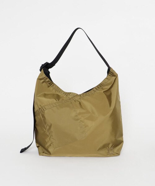 EKAL(エカル)の「HOBO AZUMA SHOULDER BAG M RS(ショルダーバッグ・メンズ・COYOTE/BLACK・One)」の5枚目の写真
