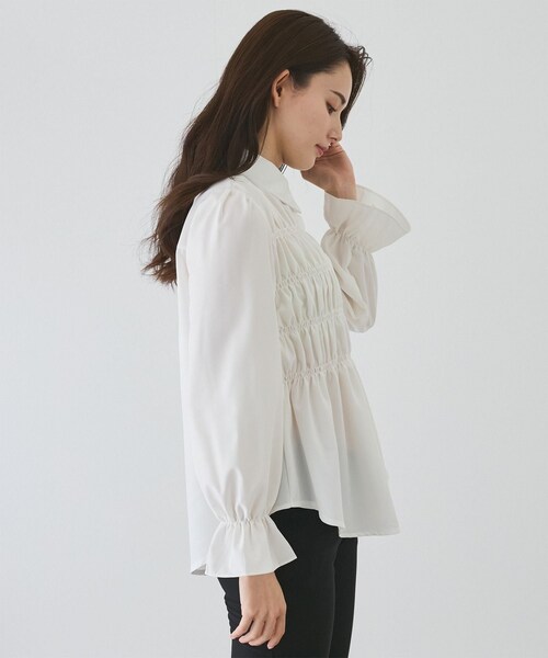 Jayro（ジャイロ）の「ギャザーブラウス　（シャツ/ブラウス・レディース・ブラック/ホワイト/ブルー・F）」の6枚目の写真