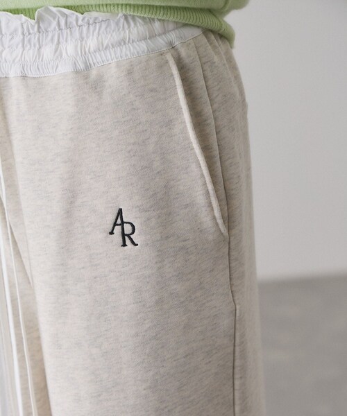 ADAM ET ROPE'（アダムエロペ）の「コンビウエストスウェットイージーパンツ（その他パンツ・レディース・グレー系/キナリ系・36/38）」の20枚目の写真