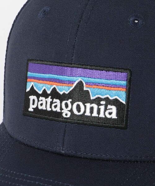 URBAN RESEARCH DOORS(アーバンリサーチドアーズ)の「patagonia P-6 Logo Trucker Hat(キャップ・メンズ・BLK/NVYB/ORTN・one)」の14枚目の写真