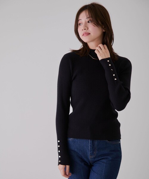 Jayro（ジャイロ）の「袖口ボタンタートルリブニットプルオーバー（ニット/セーター・レディース・ブラック/グレー/ライトグレー/ホワイト系/ブルー/ピンク/ワイン・M）」の21枚目の写真