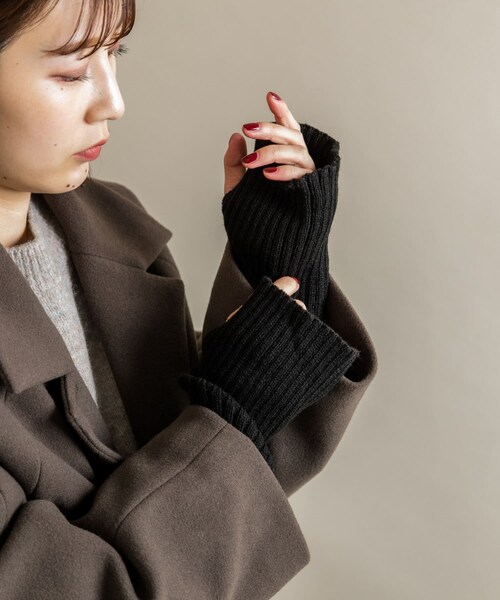 SMELLY（スメリー）の「リブアームウォーマー（ベルト・レディース・BEG/BLK/BLU・-）」の9枚目の写真