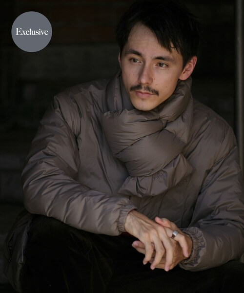 URBAN RESEARCH DOORS（アーバンリサーチドアーズ）の「『別注』NANGA×DOORS　DOWN MUFFLER（マフラー・メンズ・Stone Gray/Mocha/Smoke Blue/Charcoal/Black・-）」の7枚目の写真