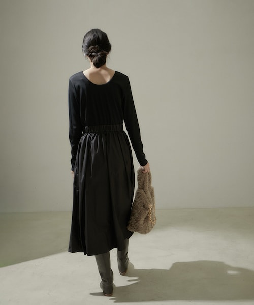 ADAM ET ROPE'(アダムエロペ)の「【helen Moore】joy bag with chunky chain 50cm/ファーバッグ(ハンドバッグ・レディース・グレー系・F)」の21枚目の写真