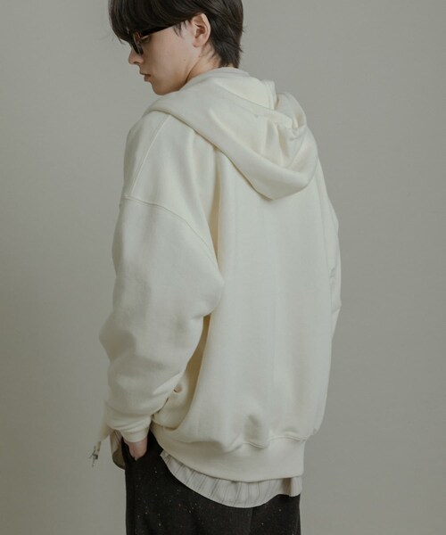 SENSE OF PLACE by URBAN RESEARCH（センスオブプレイスバイアーバンリサーチ）の「『ユニセックス』Wジップパーカー（パーカー・メンズ・IVORY/BLACK/GRAY/RED・M/L）」の11枚目の写真