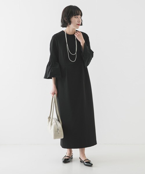 URBAN RESEARCH（アーバンリサーチ）の「フレアスリーブワンピース（ワンピース・レディース・NAVY/BLACK・36/38）」の11枚目の写真
