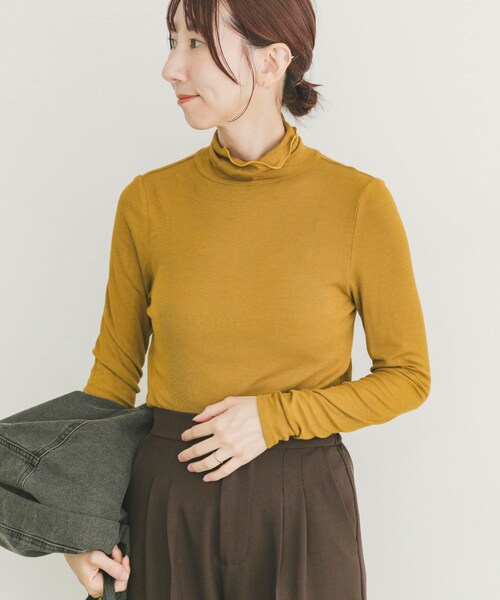 ITEMS URBANRESEARCH（アイテムズ アーバンリサーチ）の「リブタートルネックカットソー（Tシャツ/カットソー・レディース・OFF/BLK/MTD・FREE）」の3枚目の写真