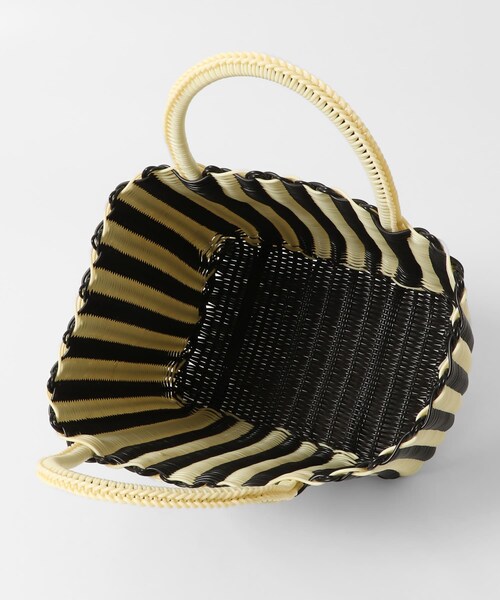 URBAN RESEARCH（アーバンリサーチ）の「LALO　Dita Medium（かごバッグ・レディース・BK×OFF WH・M）」の6枚目の写真