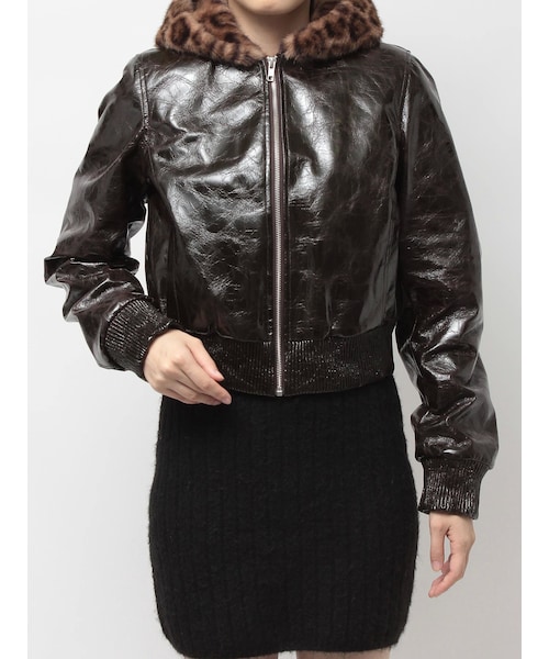 GYDA（ジェイダ）の「Hoodie Fake Leatherコート（ダウンジャケット/コート・レディース・アイボリー/ブラック/ミックス・F）」の12枚目の写真