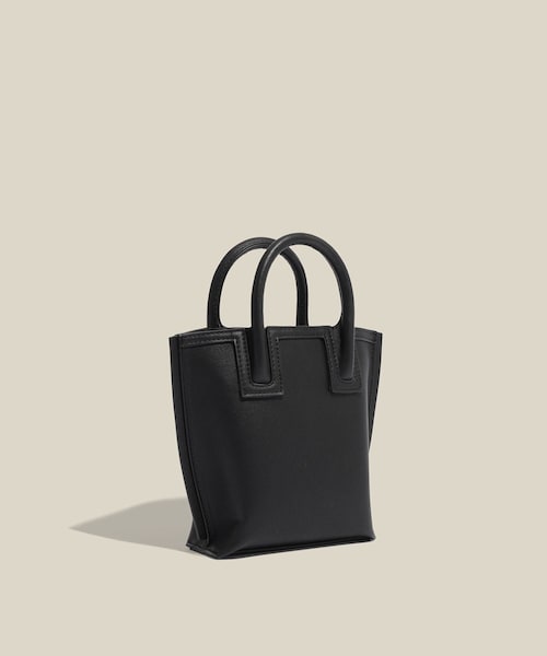 ROPE'（ロペ）の「【E'POR】【WEB限定】Ree BAG Mini/超軽量・26AW（ショルダーバッグ・レディース・ブラック/グレー/モスグリーン/ブルー系/パープル・F）」の2枚目の写真