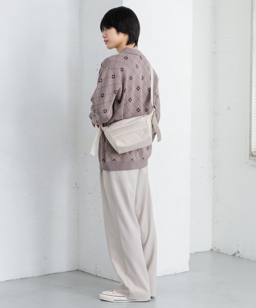 SENSE OF PLACE by URBAN RESEARCH（センスオブプレイスバイアーバンリサーチ）の「パデットキルトミニショルダーバッグ（ショルダーバッグ・メンズ・CHARCOAL/BLACK/GREIGE・one）」の21枚目の写真