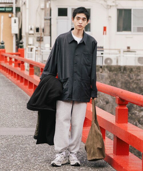URBAN RESEARCH(アーバンリサーチ)の「THE DAY WOOL SILK CHORE JACKET(カバーオール・メンズ・BLACK/CHARCOAL・1/2)」の11枚目の写真