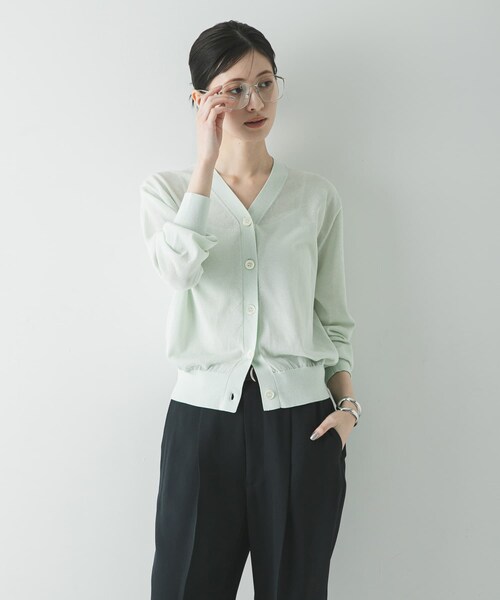 URBAN RESEARCH（アーバンリサーチ）の「UVカット加工Vネックカーディガン（カーディガン/ボレロ・レディース・RED/MINT/BLACK・Free）」の13枚目の写真