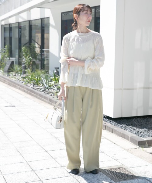 ITEMS URBANRESEARCH（アイテムズ アーバンリサーチ）の「シャーリングフレアスリーブニット（ニット/セーター・レディース・OFF/LVD/NVY・Free）」の8枚目の写真