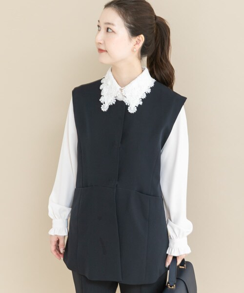 URBAN RESEARCH ROSSO（アーバンリサーチロッソ）の「『WEB/一部店舗限定』レースカラーブラウス（シャツ/ブラウス・レディース・OFF/NAVY・Free）」の9枚目の写真